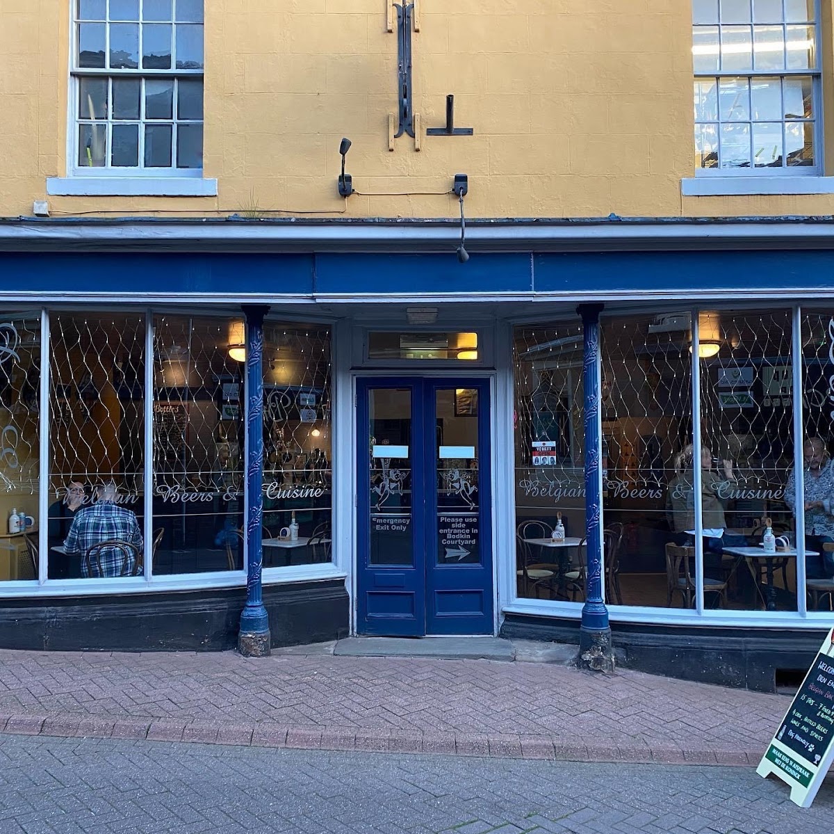 Den Engel Belgian Bar And Restaurant